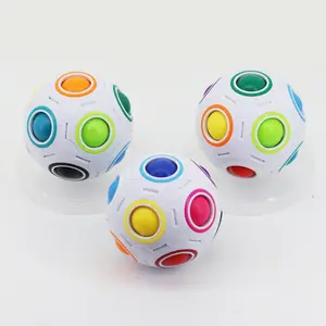 عرض ساخن على كرة لعبة ألغاز للأطفال بألوان قوس قزح سحرية من المصنع كرة مكعب