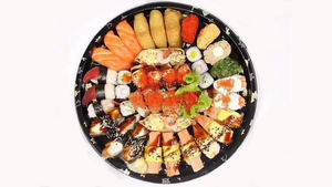 กล่องซูชิพลาสติกพิมพ์ลายโมจิแบบใช้แล้วทิ้ง ป้องกันฝ้า ผลิตในญี่ปุ่น ลดราคาประจำปี - Product Image 4