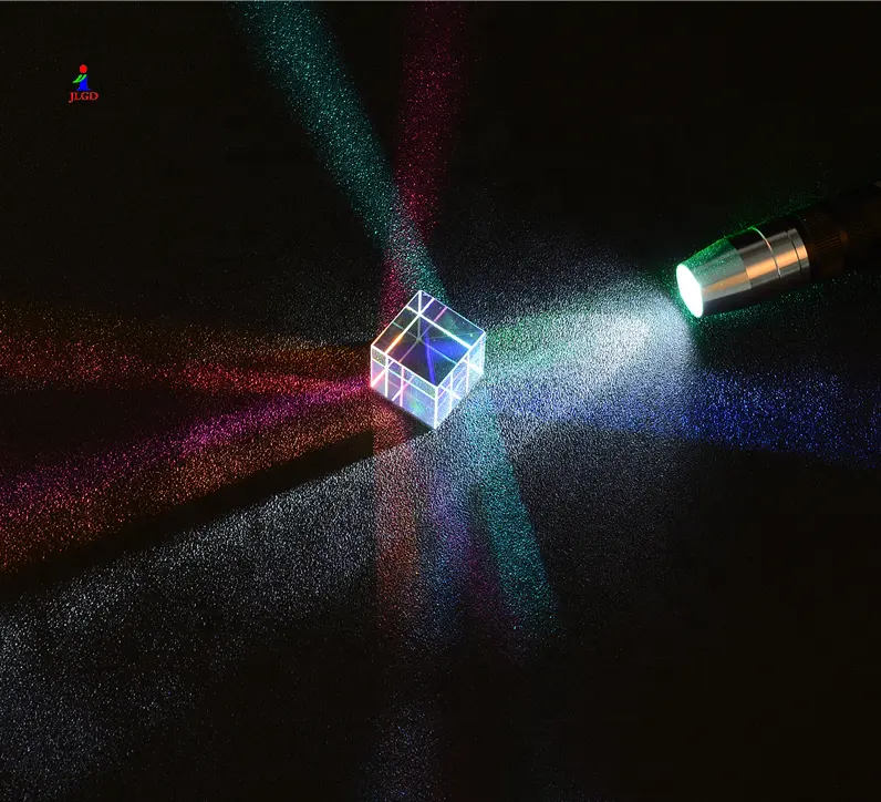 Высокоточная оптическая стеклянная небольшая кубическая Призма x-cube