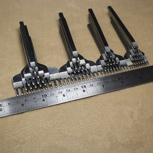 4ミリメートルのSet 4 Leather Craft Tools Hole Punches Stitching Tool 1 + 2 + 4 + 6 Prong - Product Image 5