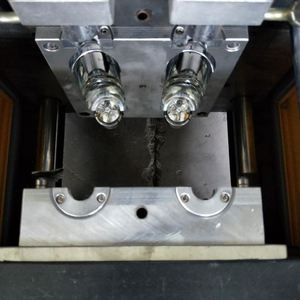 PET Semi automática botella de plástico de <span class=keywords><strong>la</strong></span> máquina de soplado de película <span class=keywords><strong>en</strong></span> venta - Product Image 3