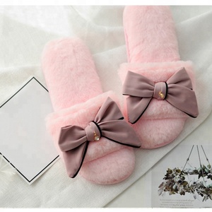<span class=keywords><strong>Pantofole</strong></span> in pile da <span class=keywords><strong>donna</strong></span> di alta qualità per interni, decorate con fiocco - Product Image 2