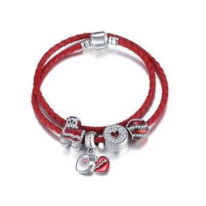MD-009 encanto <span class=keywords><strong>amor</strong></span> corazón rojo LETHER mano una buena suerte bolas pulsera - Product Image 1