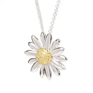 Elegant Flower Daisy London English Daisy Silver Pendant Necklace