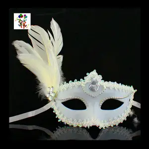 Ladies White Feather Plastic Masquerade Party Masks HPC-1511