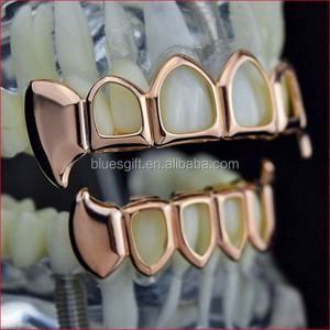 Blues wholesale <span class=keywords><strong>jewelry</strong></span> Rose Gold 4 Open Face vampire Teeth Grillz bling iced out hollow fang teeth grillz - Product Image 4