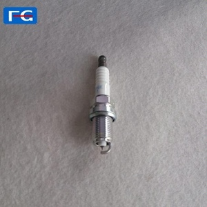 Pezzi di ricambio <span class=keywords><strong>auto</strong></span> di alta qualità per <span class=keywords><strong>auto</strong></span>/candela automatica in platino 27410-23700/candela in platino IFR6E-11 IFR5G-11 per parti del motore dell'<span class=keywords><strong>auto</strong></span> - Product Image 1