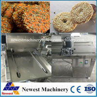 Approuvez la machine d'arrosage de sel de sucre de biscuit/machine d'arrosage de sucre