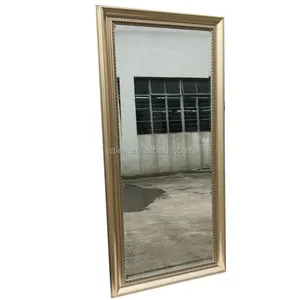 Pintu Dekoratif Dinding Penuh Cermin Meja Rias Modern Berdiri