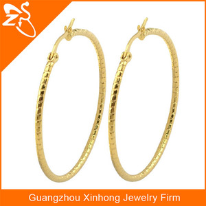 Ultima moda <span class=keywords><strong>orecchini</strong></span> a forma di rotondo grande, disegni orecchino tondo in <span class=keywords><strong>acciaio</strong></span> <span class=keywords><strong>chirurgico</strong></span>, ingrosso <span class=keywords><strong>anello</strong></span> <span class=keywords><strong>orecchini</strong></span> a forma di - Product Image 2