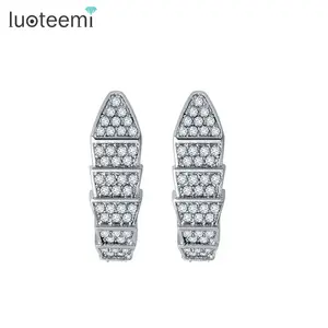 LUOTEEMI venta al por mayor de moda último blanco Cubic Zirconia Hip Hop diseño de serpiente Clip-Clip en pendientes para las mujeres