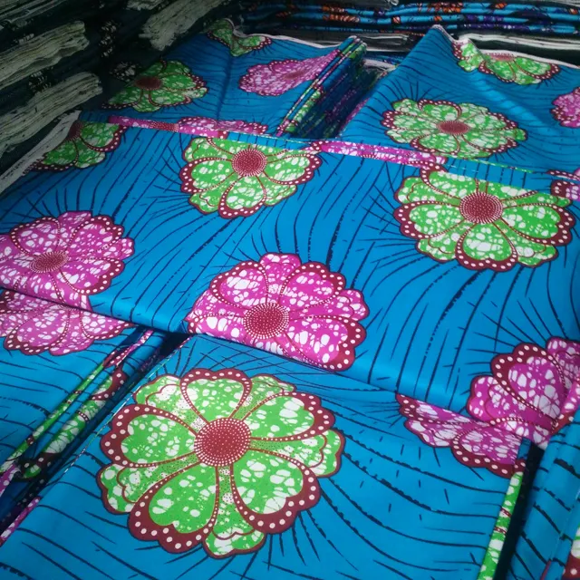 Hot sale 100% mẫu mới siêu phi sáp in vải cotton cho máy may mặc