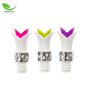 Tapones de silicona para botellas de vino, regalos de navidad ecológicos, con vertedor - Product Image 4