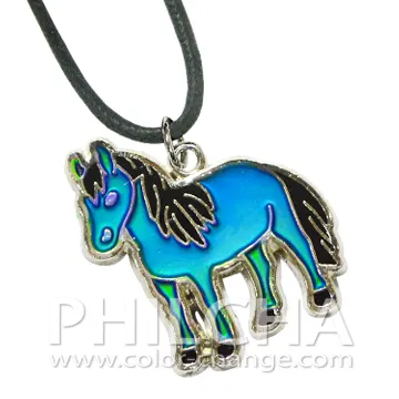 قلادة مجوهرات المزاج تتغير الألوان مع قلادة حصان