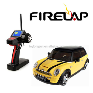 <span class=keywords><strong>Mini</strong></span> Cooper RC Car 4WD Firelap <span class=keywords><strong>Mini</strong></span> RC Jouet de contrôle radio de voiture à la dérive avec câble USB inclus Matériau métallique - Product Image 3