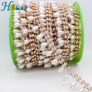 Moda Bling cristal rhinestone <span class=keywords><strong>cadena</strong></span> con blanco perla rhinestone Copa <span class=keywords><strong>CADENA</strong></span> DE <span class=keywords><strong>LA</strong></span> PERLA para <span class=keywords><strong>la</strong></span> ropa hba008 - Product Image 4