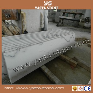 Peldaño de Escalera de Mármol Blanco con Ranura Antideslizante - Product Image 1