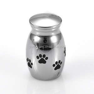 Klasik Serisi Paw <span class=keywords><strong>Pet</strong></span> Urn Mini Kremasyon Urn Paslanmaz Çelik Su Geçirmez <span class=keywords><strong>Keepsake</strong></span> Cenaze Urn - Product Image 1