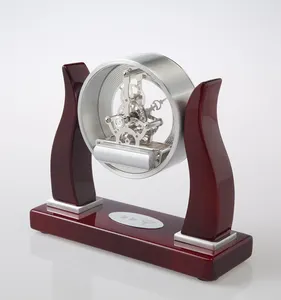 现代设计石英实木表时钟桌面装饰木制台钟