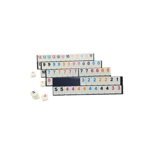 Venta al por mayor de lujo Rummy con estantes de plástico en caja de madera - Product Image 1