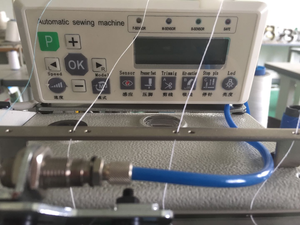 Machine à coudre surjeteuse pneumatique automatique informatisée à 4 fils industrielle ChoiceGC5214EX-PUT - Product Image 3