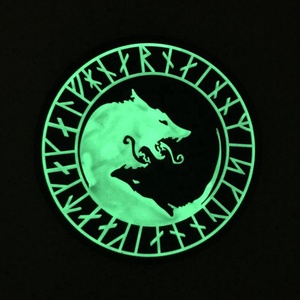 3D xoay quần áo tùy chỉnh nhãn phát triển trong miếng vá tối - Product Image 6