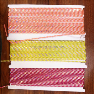 Piedra de alta calidad bandas rhinestone plástico Tornasol en rollo coser en los accesorios - Product Image 5