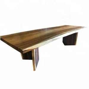 Tavolo <span class=keywords><strong>da</strong></span> <span class=keywords><strong>pranzo</strong></span> con bordo vivo in lastra di albero di pioggia con gambe in legno artigianale - Product Image 1