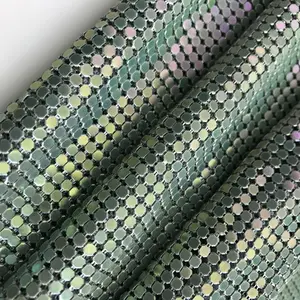 Tissu en maille métallique colorée