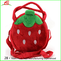 Sac à dos portable en peluche pour enfants, jouet en forme de baies, fraise, meilleur prix