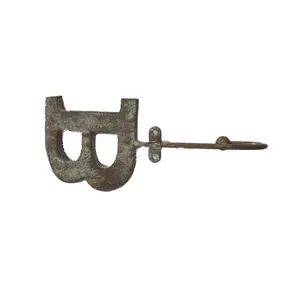 wholesale decorative wrought letter B shaped Iron single wall mounted hooks for clothes