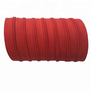 Professionele Custom Hot Sale <span class=keywords><strong>3</strong></span> # Plastic Nylon Milieuvriendelijke Auto Lock Schuifregelaar Lange Ketting Onzichtbare Rits Rollen Thuis Textiel - Product Image 1