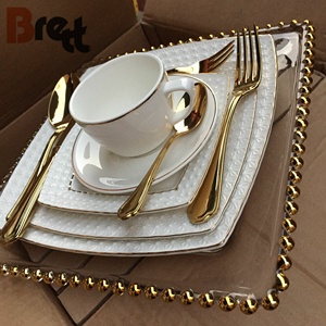Guangzhou Royal Wedding Hotel eco-friendly <span class=keywords><strong>piatti</strong></span> <span class=keywords><strong>quadrati</strong></span> in <span class=keywords><strong>porcellana</strong></span> bianca con bordo in oro - Product Image 3