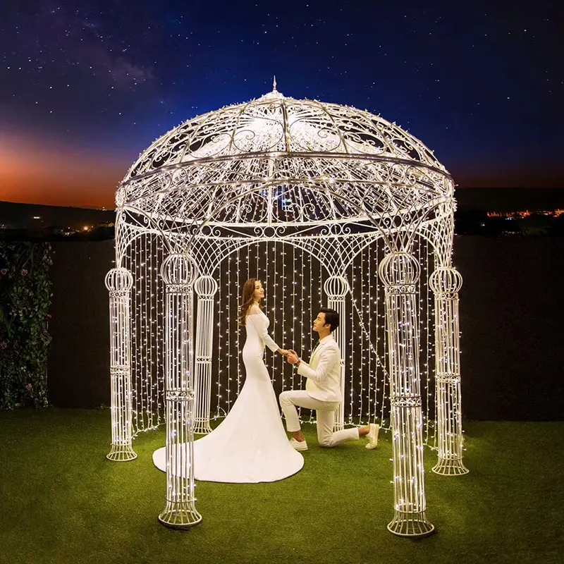 Adornado hierro blanco pabellón gazebo jardín boda mandap decoraciones fiesta evento decoración proveedores