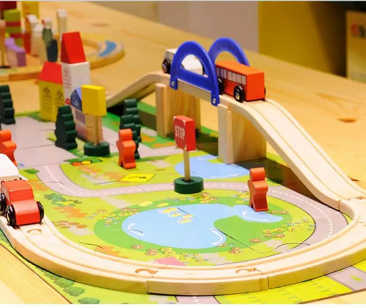 Giocattoli per bambini nuovo stile 40pcs blocchi di costruzione in legno di trasporto urbano treno pista con la Terra Mappa Di Puzzle giocattoli