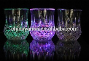 En plastique inductif lumière coupe verres <span class=keywords><strong>pour</strong></span> party occasions - Product Image 2
