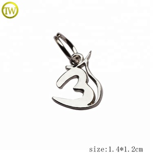 <span class=keywords><strong>Pendentif</strong></span> avec logo gravé personnalisé 3d étiquettes à breloques en métal pour bracelet de bébé - Product Image 2