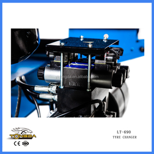 2023 <span class=keywords><strong>smontagomme</strong></span> per camion <span class=keywords><strong>usato</strong></span> TONGDA <span class=keywords><strong>smontagomme</strong></span> automatico per camion LT 690 <span class=keywords><strong>smontagomme</strong></span> per camion da 14 a 56 pollici in vendita - Product Image 5