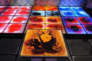 Si no puedo hacerlo, ¿ quién puede? Buena calidad y bajo precio de lava líquida con <span class=keywords><strong>el</strong></span> azulejo de piso del pvc - Product Image 2