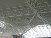 Construction de bornes en acier, grand espace moderne à longue portée, Structure en acier, toit en banderole, hôtel, Station de Train, 1 pièce