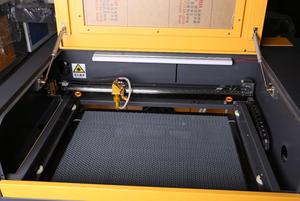 Máquina de grabado láser de cáscara de coco 4060/9060 para cortar piedra de madera acrílico CO2 máquina de impresión de plástico panal pulsado - Product Image 3