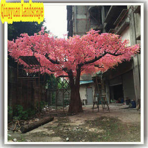 Arbre artificiel japonais Sakura en fleurs de soie rose, branches en plastique - Product Image 2