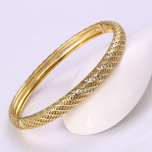 50835 साधारण डिजाइन पीतल के गहने 14 k सोने पारंपरिक चूड़ी - Product Image 1