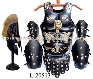 मध्यकालीन चमड़े कवच Cuirass कोरिंथियन हेलमेट के साथ सेट Plumed