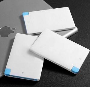Batería Externa Ultra Delgada con Forma de Tarjeta de Crédito, Personalizable con Logotipo, 2500mah 2600mah, Superventas - Product Image 4