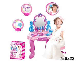 <span class=keywords><strong>De</strong></span> moda <span class=keywords><strong>maquillaje</strong></span> mesa <span class=keywords><strong>de</strong></span> <span class=keywords><strong>tocador</strong></span> con espejo juguetes con música y sensor <span class=keywords><strong>de</strong></span> luz <span class=keywords><strong>para</strong></span> las <span class=keywords><strong>niñas</strong></span> - Product Image 1