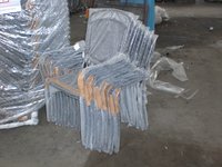 Chaise empilable en métal à mailles métalliques pour patio extérieur en fer forgé