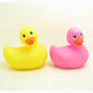 Massageador elétrico de borracha impermeável, novo design personalizado, com pena, com logotipo, oem, massageador de pato de banho - Product Image 2