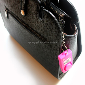Alarme de sécurité de <span class=keywords><strong>voyage</strong></span> Portable alarme de sécurité personnelle <span class=keywords><strong>porte</strong></span>-clés pour femmes enfants personnes âgées 120db dispositif de panique sonore fort - Product Image 5