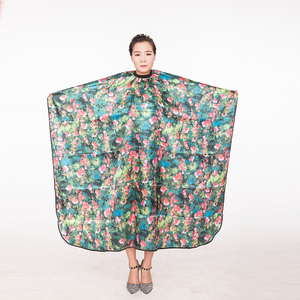 Nuovo Stile <span class=keywords><strong>Mantella</strong></span> Personalizzata con Motivo Floreale Rosso per Parrucchieri, Grembiule per Taglio e Acconciatura Capelli - Product Image 6